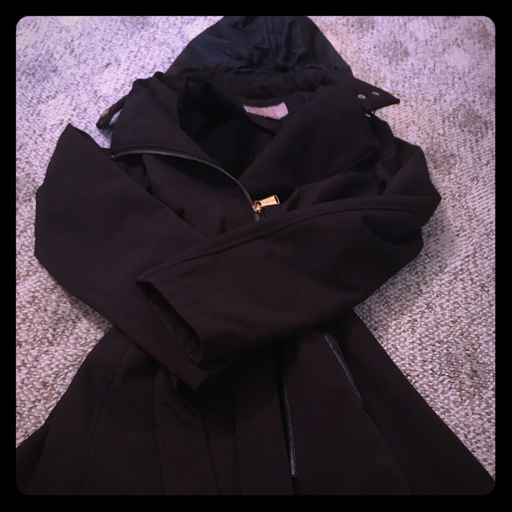 Michael Kors Coat in Black/Gold